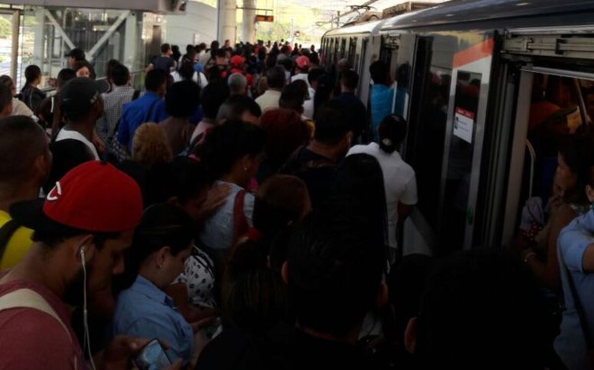 VIDEO. Evacúan a los usuarios del Metro de Panamá por medidas de Seguridad