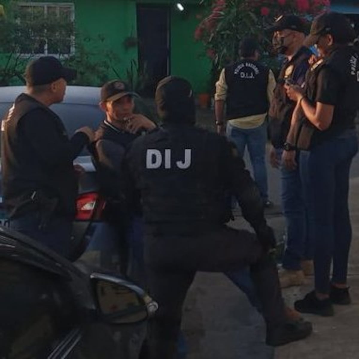 Buscan a la niña Aderlyn, de 9 años, por Felipillo. Alertaron sobre su posible ubicación y se dieron allanamientos