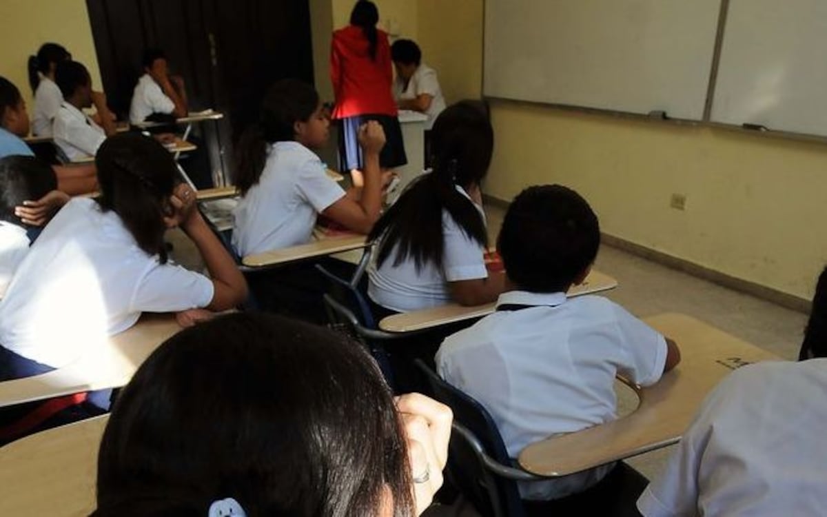 Comisión técnica se instalará para revisar la Beca Universal