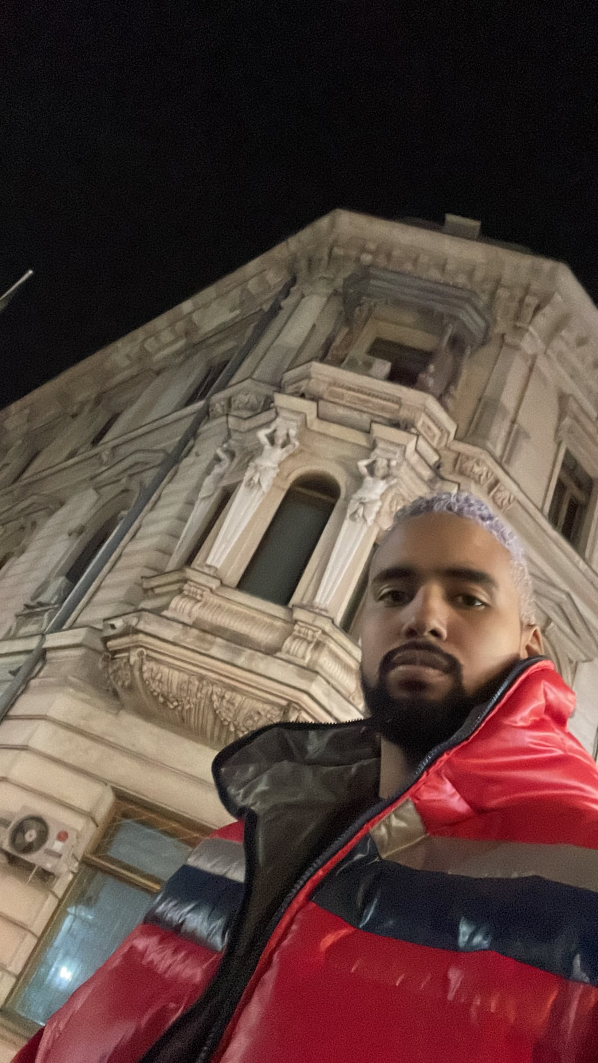 Se llevan a Mista Bombo para Rumania. Buen momento para los productores panameños