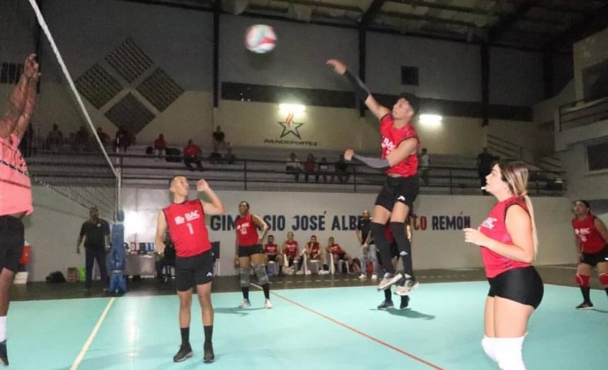 Al rojo vivo semifinales de la Liga Empresarial de voleibol