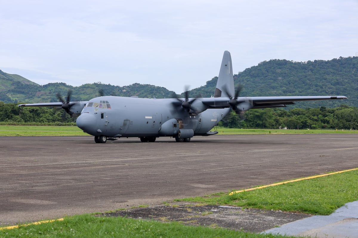 Avión militar de EE.UU. llega a Panamá con equipo ‘secreto’ para entrenamientos en la selva