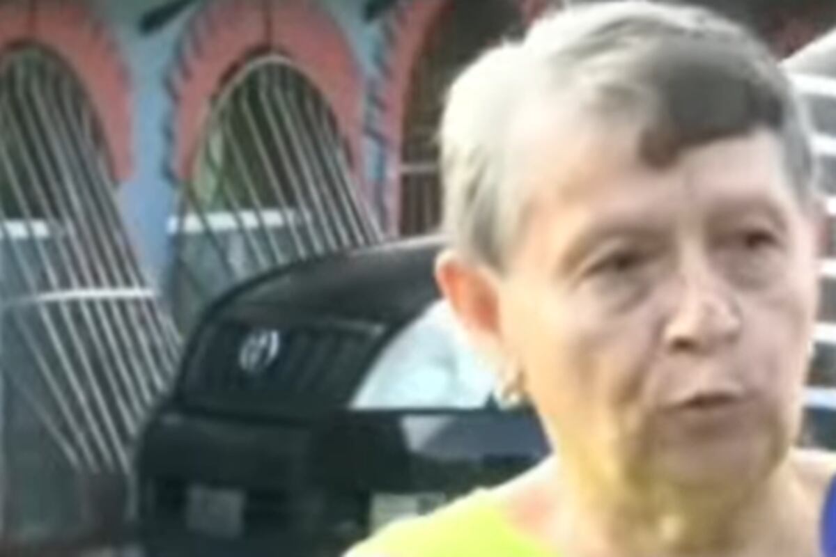 Abuela se hace viral con remix de arriba las manos. Videos