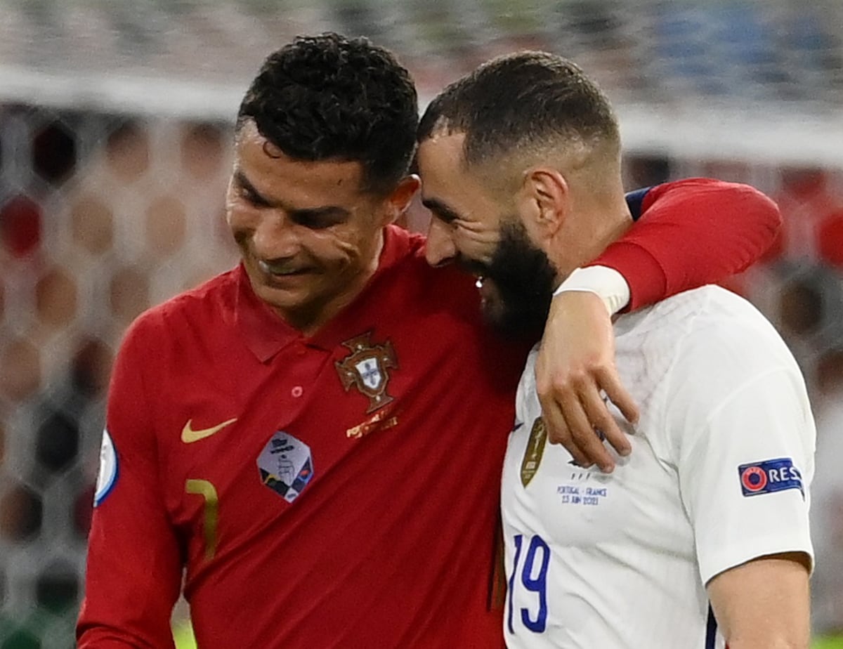 Benzema se quita la presión marcándole a Portugal