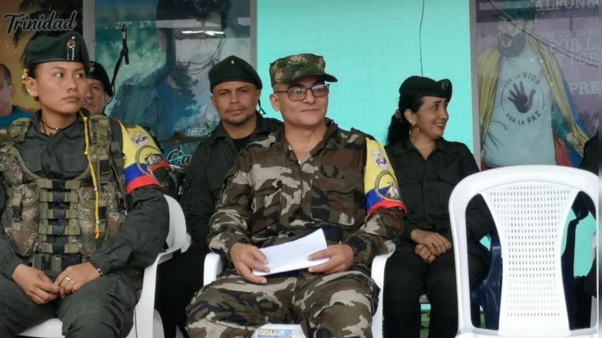 Colombia rompe el alto el fuego con la disidencia de ‘Iván Mordisco’ tras la muerte de cuatro niños indígenas