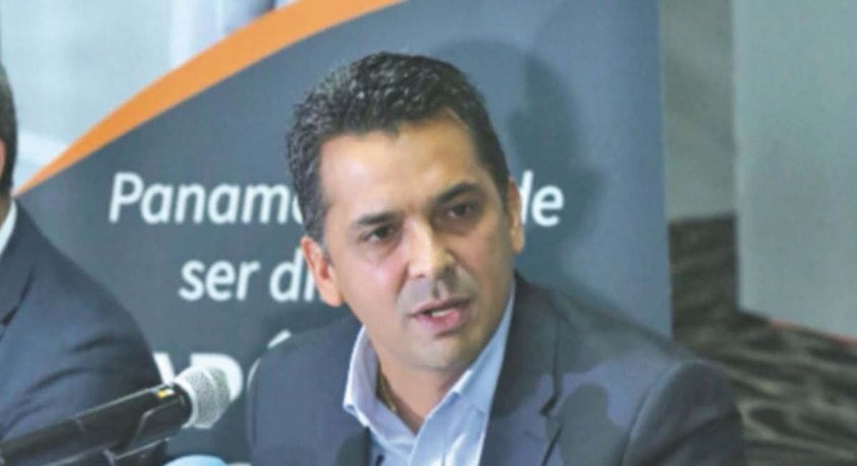 La consulta de la playa de Fábrega queda suspendida