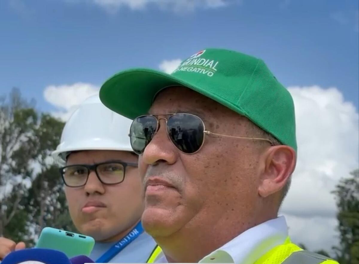 Ministro de ambiente, firme como roca: no piensa renunciar y defiende la mina: ‘Todos pueden ver que no hay contaminación, no hay nada a la vista’