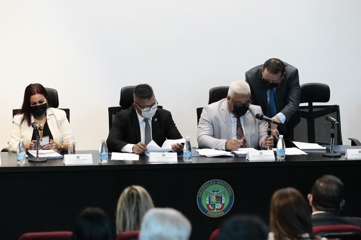 Editorial. Nuestros políticos le hacen el trabajo a los criminales