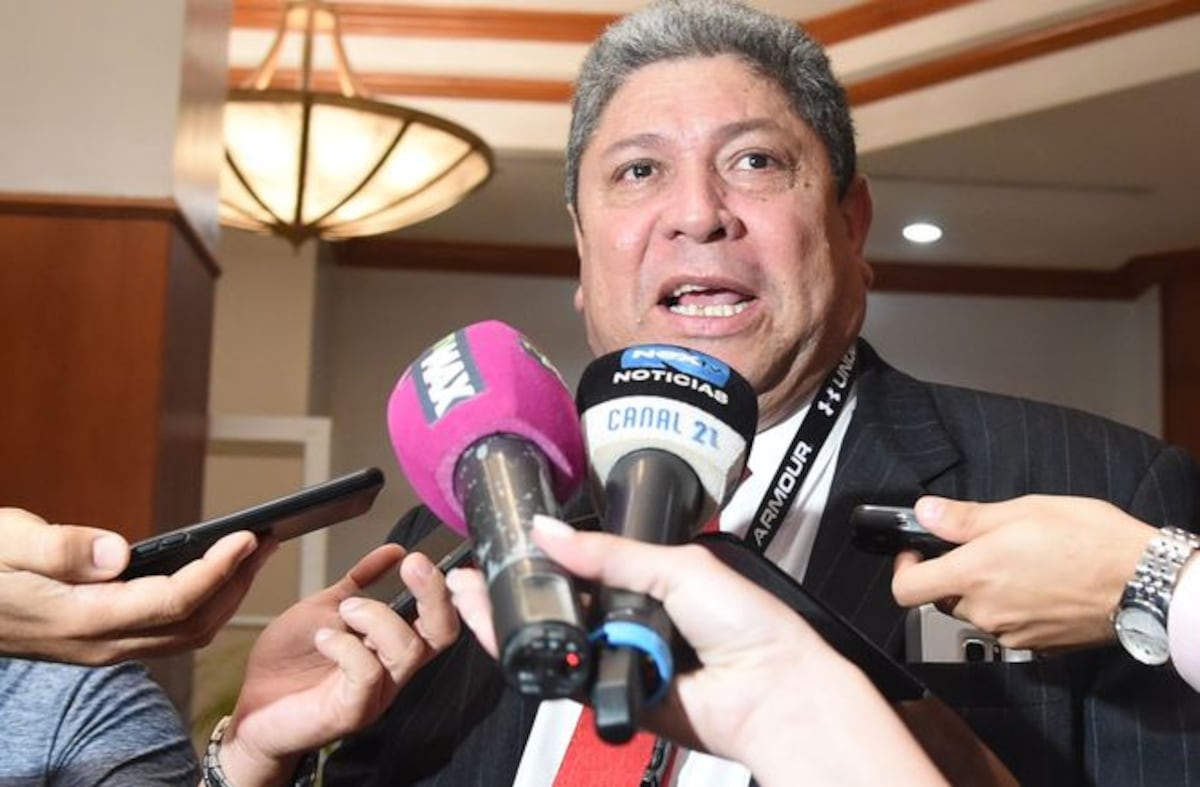 Franz Wever pide disculpa y se lamenta por expresión contra judíos