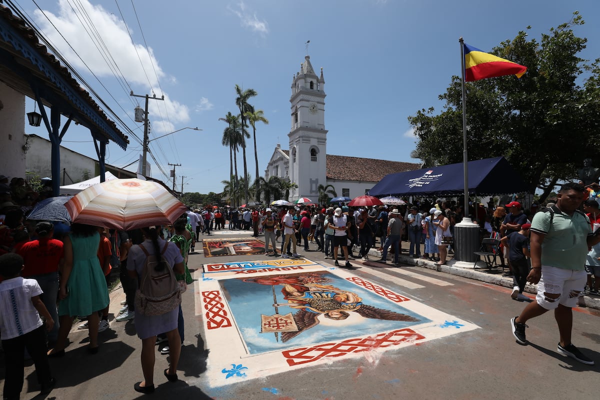 En La Villa de Los Santos ya preparan Corpus Christi 2026 con danzas infantiles y alfombras extranjeras
