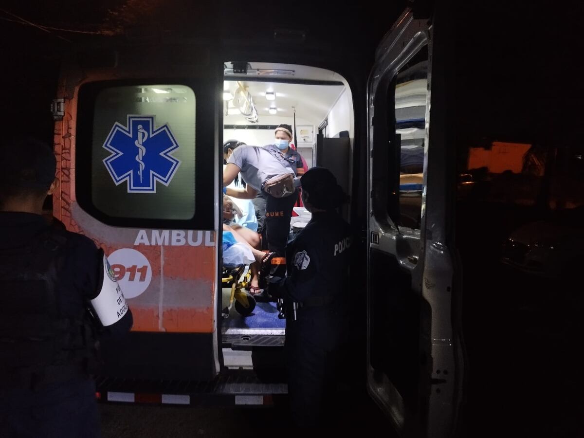 Neonato es rescatado de una letrina en Cerro Silvestre