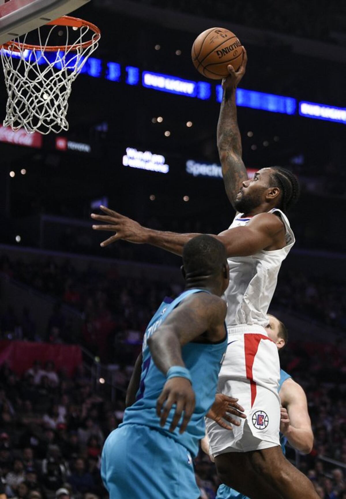 Kawhi Leonard y los Clippers acaban con los Hornets