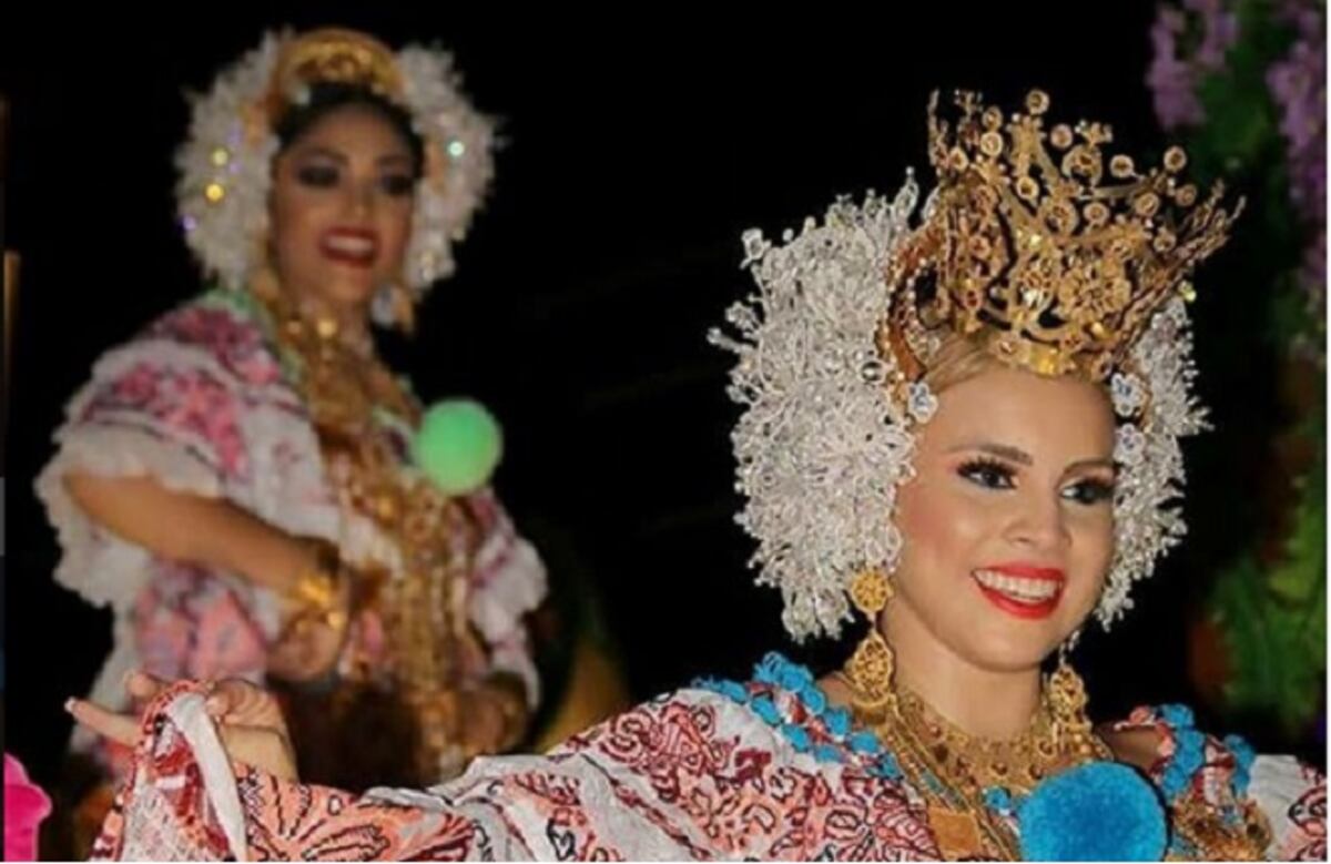 Exreinas de Calle Arriba de Las Tablas ofrecen apoyo a María Laura tras latazo