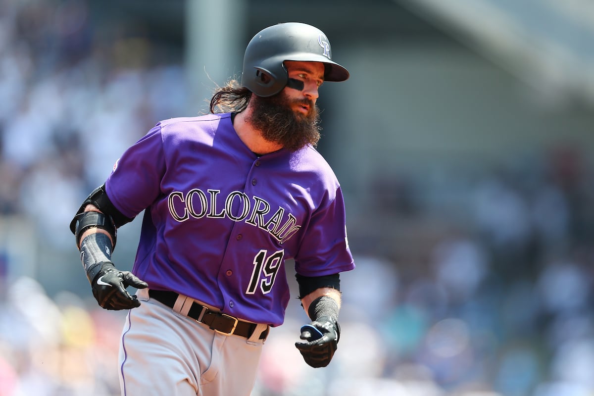 Charlie Blackmon de los Rockies da positivo a coronavirus