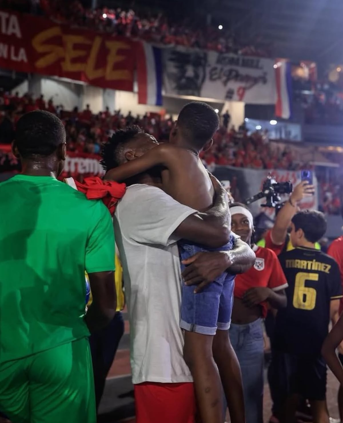 Fútbol, familia y emoción: los seleccionados de Panamá que celebran el Día del Padre