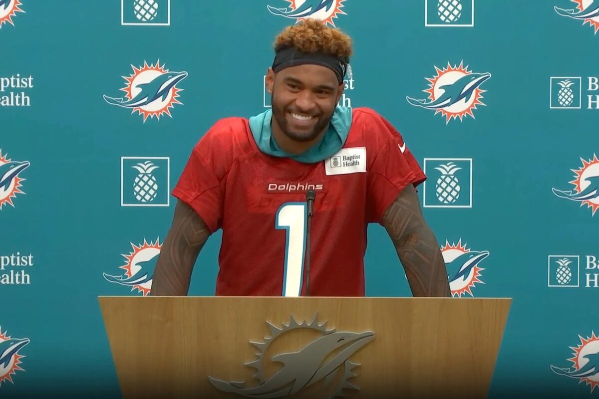 ¡El ‘Bama Tua’ está de vuelta! Tagovailoa con nuevo look en su regreso a los Dolphins