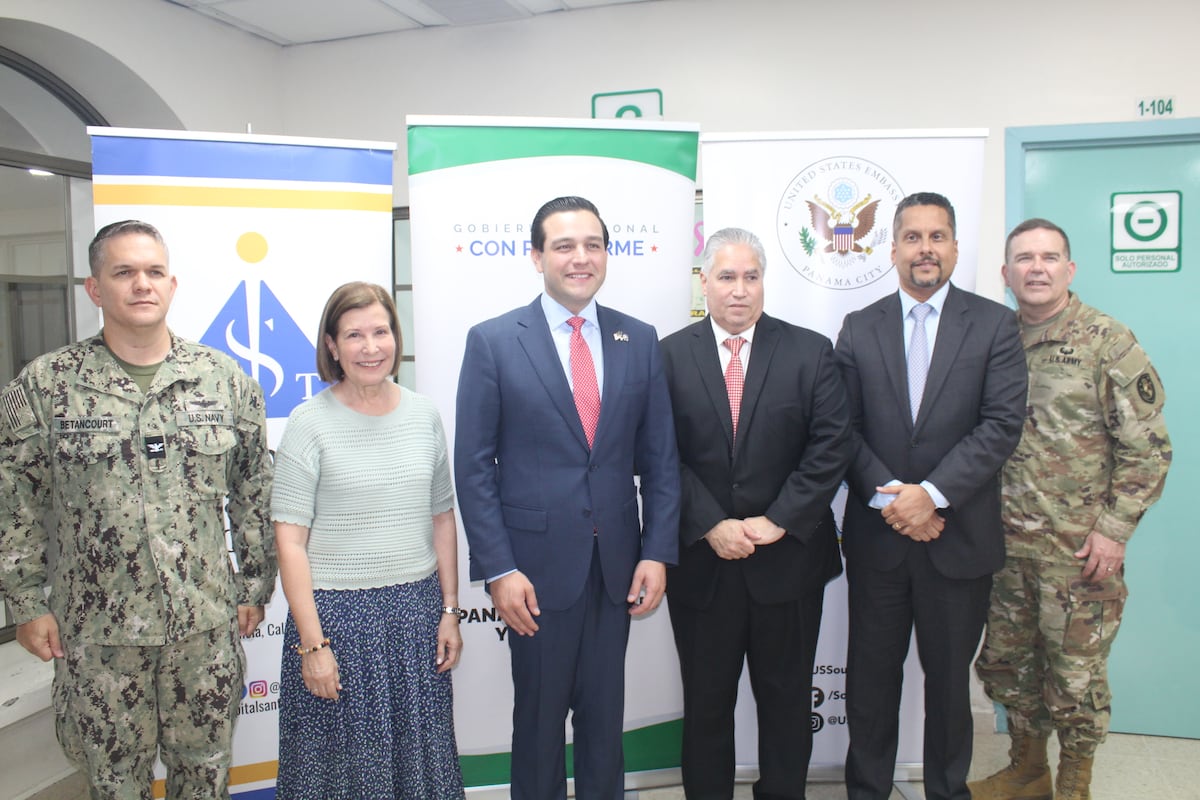 Hospital Santo Tomás salva 50 cirugías cataratas y 8 trasplantes de córneas con ayuda de EE.UU.