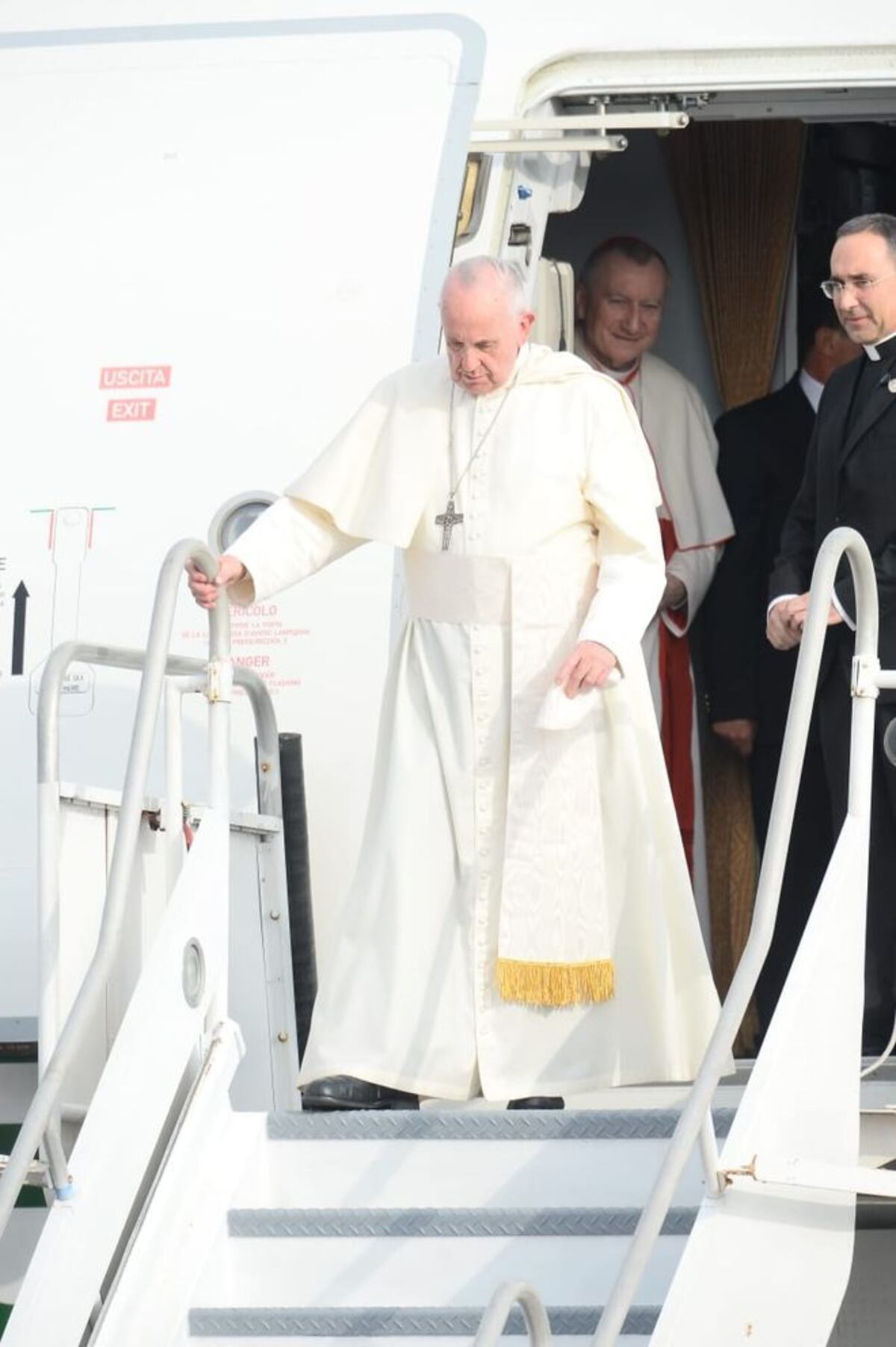 Llegó el Papa Francisco a Panamá. Minutos antes de lo programado. Videos