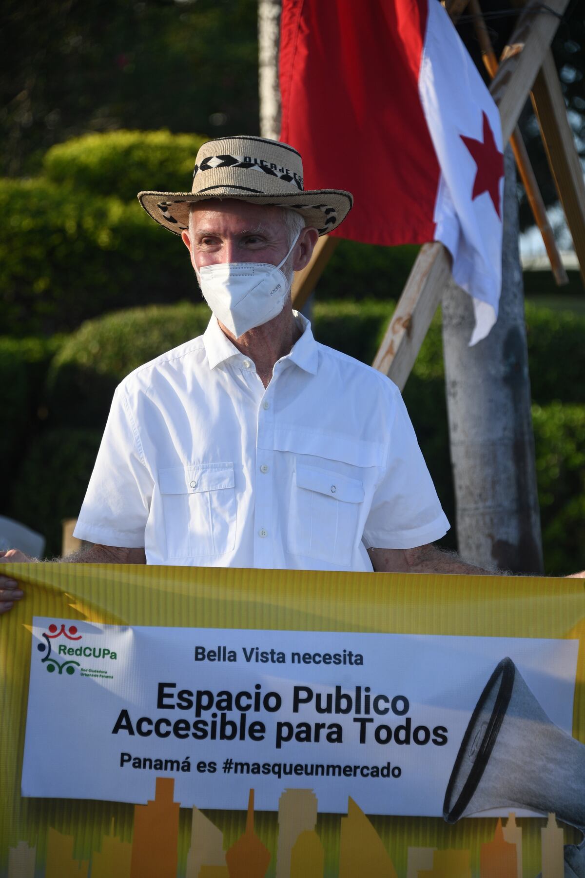 Protestan en la Cinta Costera contra mercado millonario que intenta construir José Luis Fábrega