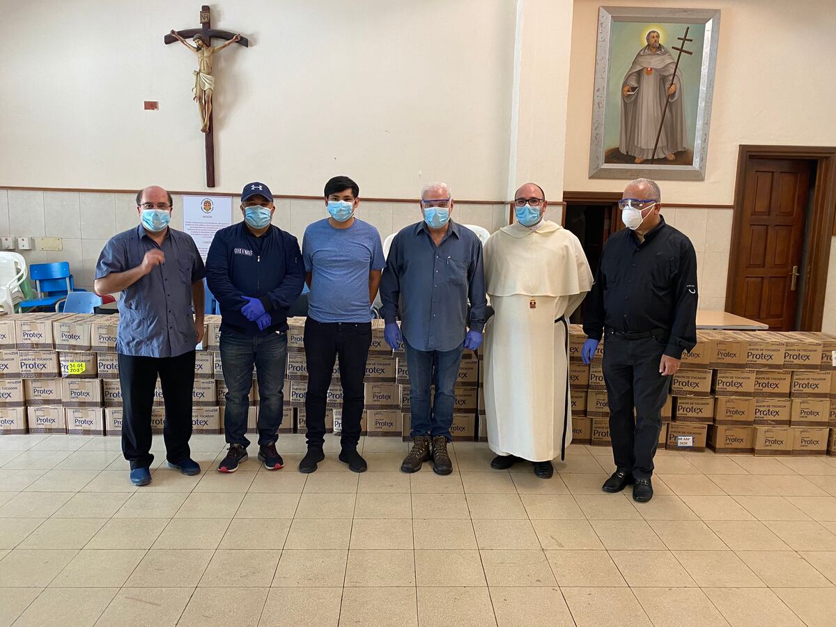 Ahora sí, Martinellli hará su donación. Un jabón a cada detenido, mientras personal de NexTV se queja de que no les pagan