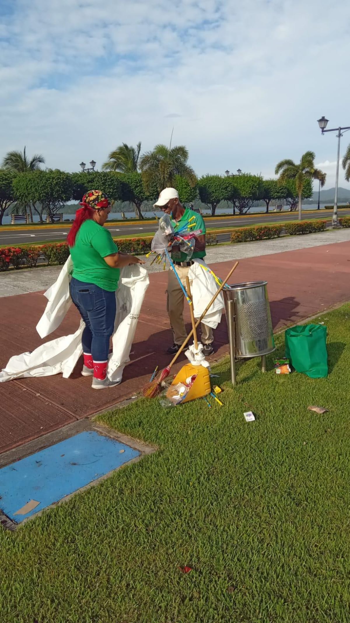 Amador amanece entre basura de fuegos artificiales tras la fiesta de Año Nuevo