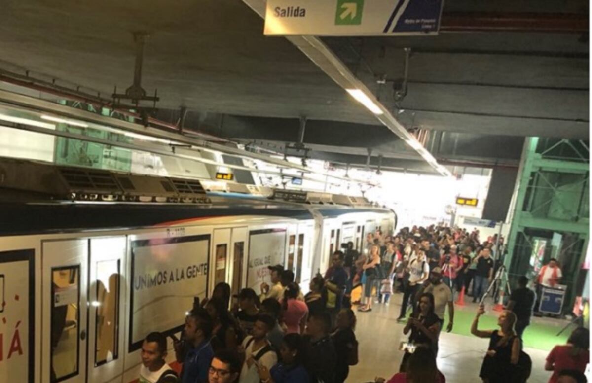 El Metro aún no ha podido restablecer el servicio en su totalidad