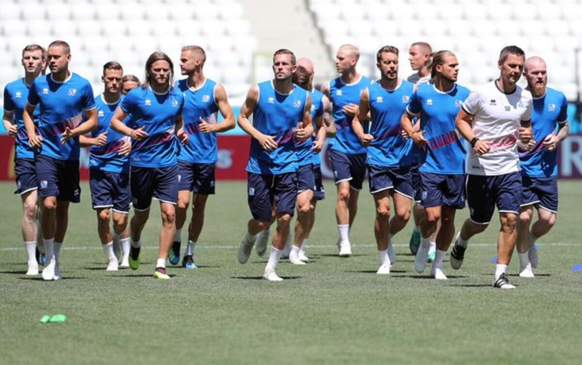 Este jugador de Islandia es considerado un 'sex symbol' y elevó sus seguidores