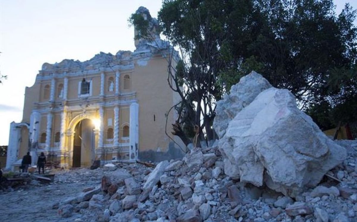 Lluvias en Chiriquí dejan deslizamientos y caída de postes de electricidad