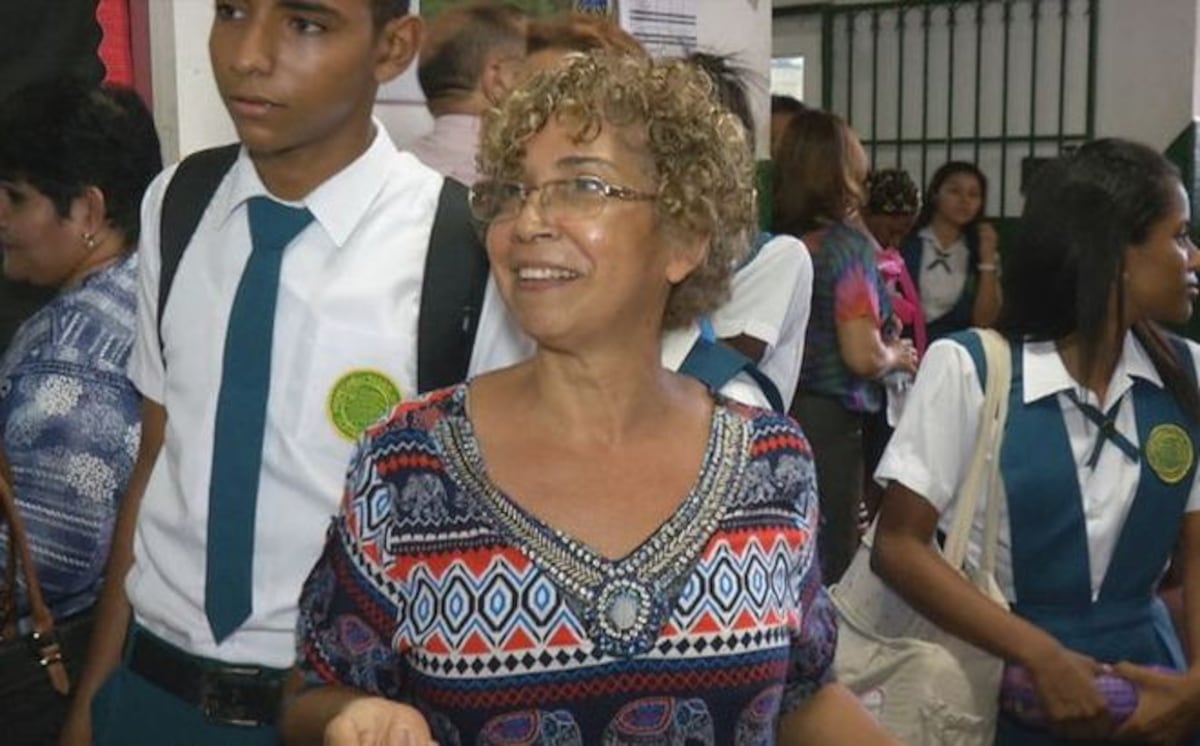 Profesora de la Profesional habla:'Han dañado mi vida y la imagen de la escuela'