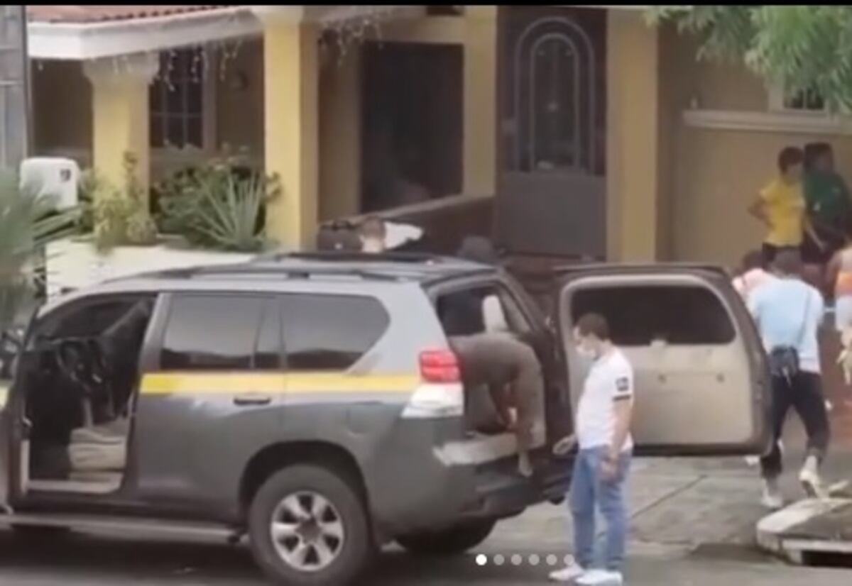 Revuelo en redes. Supuesto funcionario rompe cuarentena total con fiesta y uso de auto del Estado