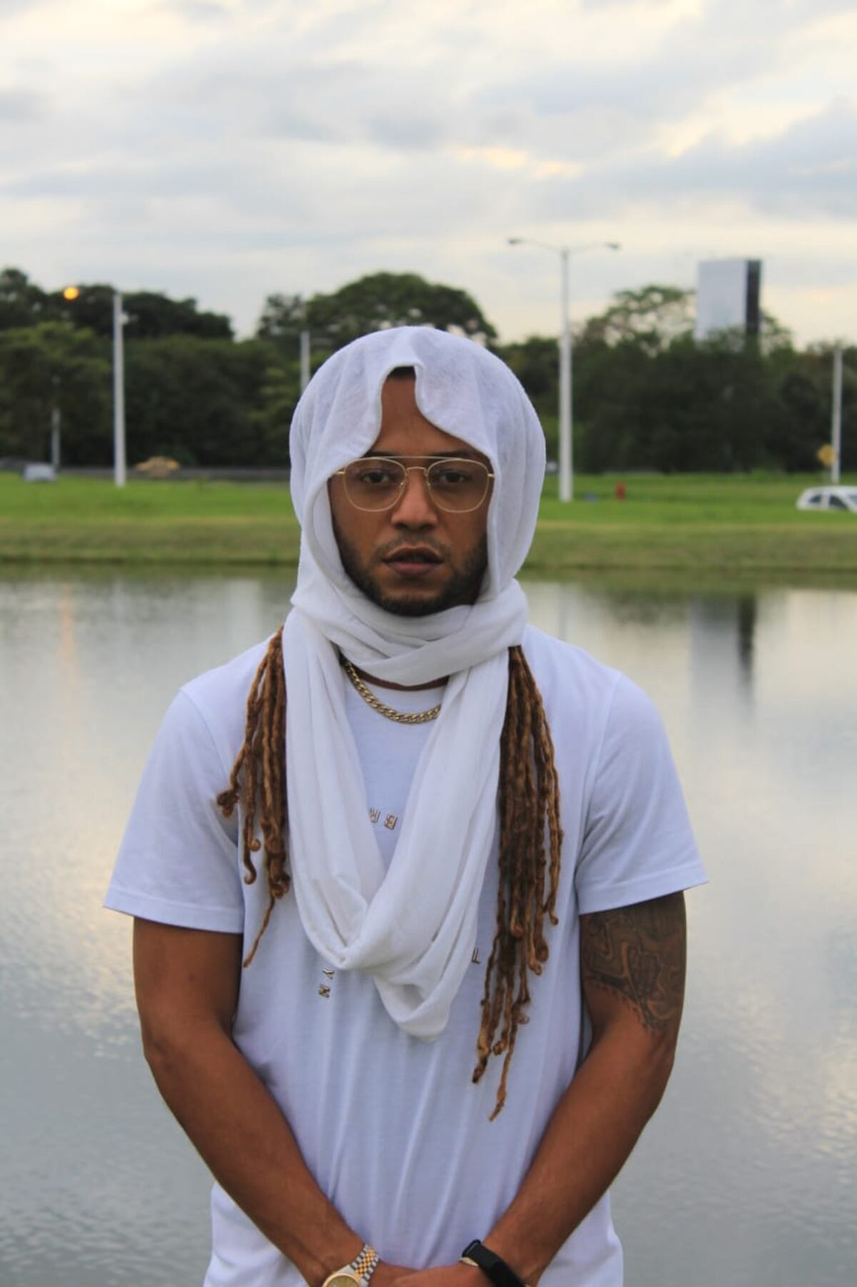 Bossy Lion regresa con su más reciente estreno que te pondrá a bailar “Sultana”