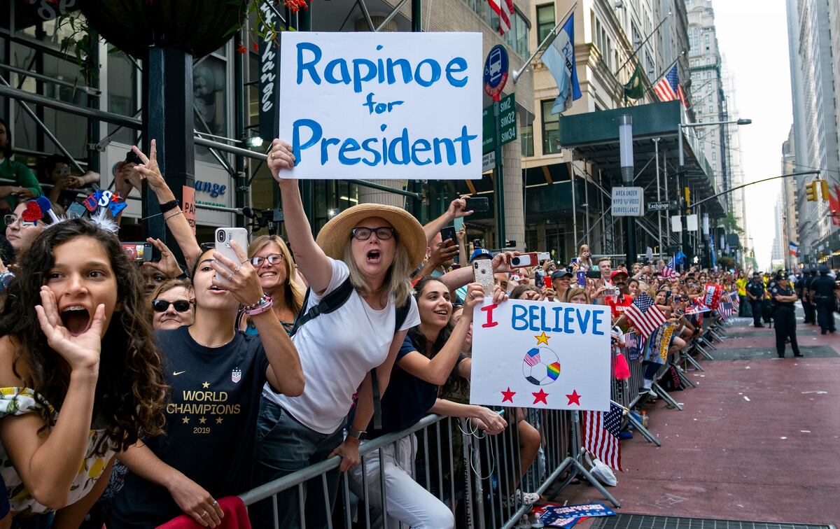 Campeonas del Mundial desfilan en Nueva York