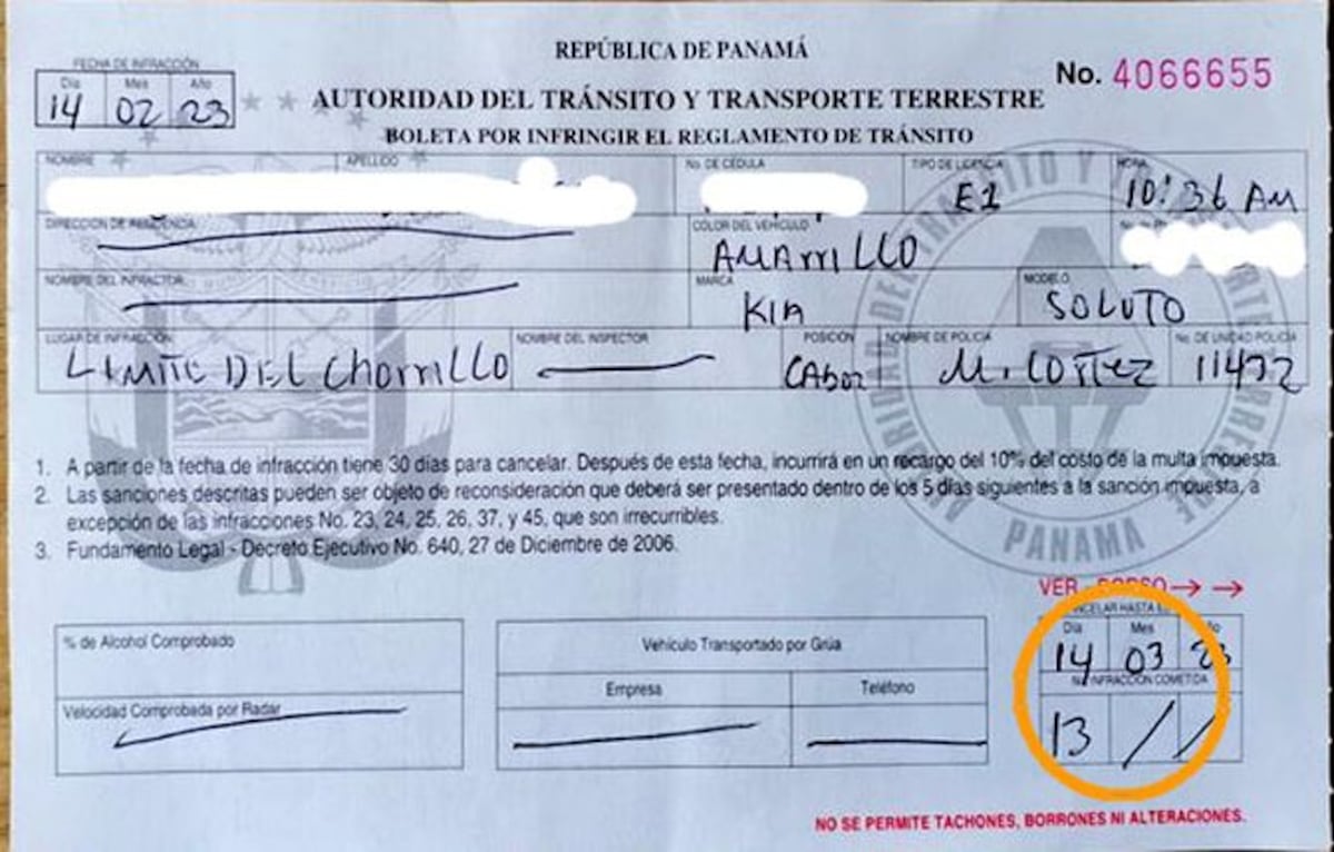 Multan a taxista por llevar la bandera de la Revolución Guna de 1925