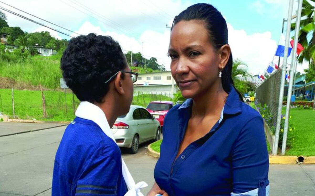 Madre de familia denuncia falta de atención a su hijo herido en la escuela