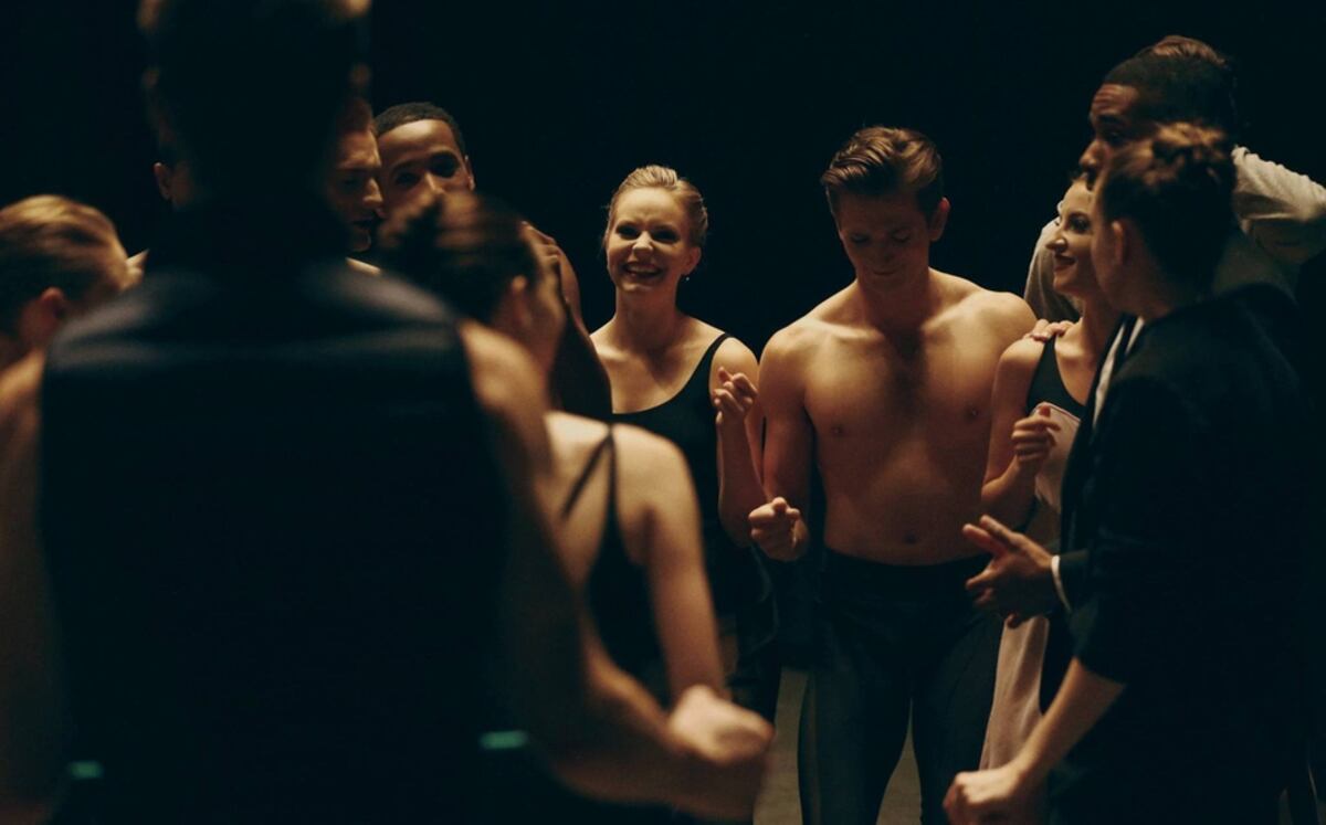 El Ballet de Nueva York despide a dos bailarines por difundir desnudos