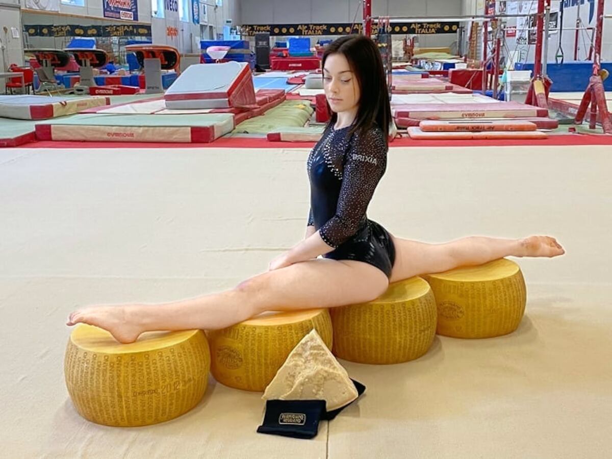 ¡Molto Benne! Giorgia Villa y las Hadas de Plata con buen toque de Parmigiano Reggiano en París 2024