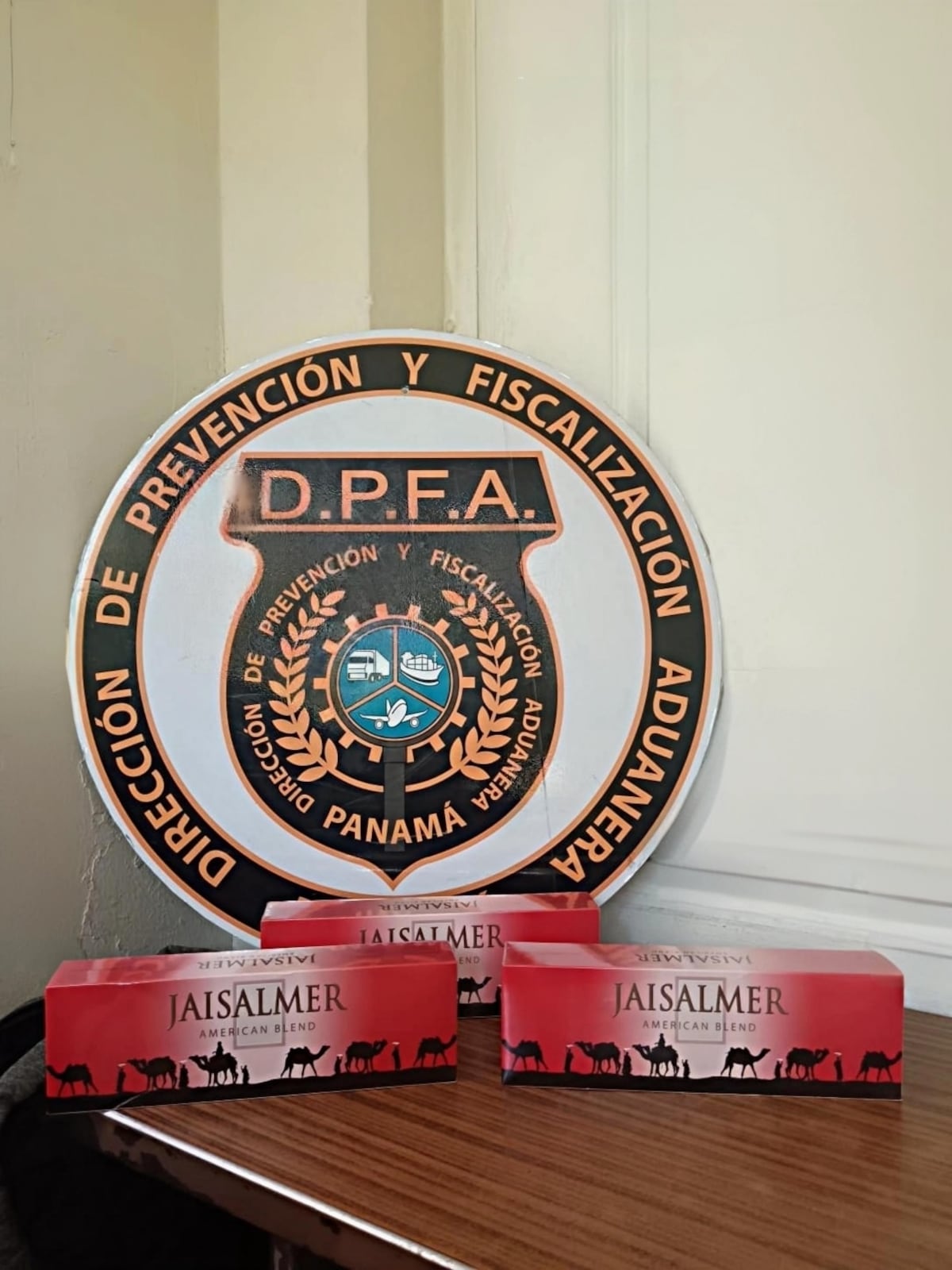 Decomisan cigarrillos y calzados en operativos contra el contrabando en Veraguas