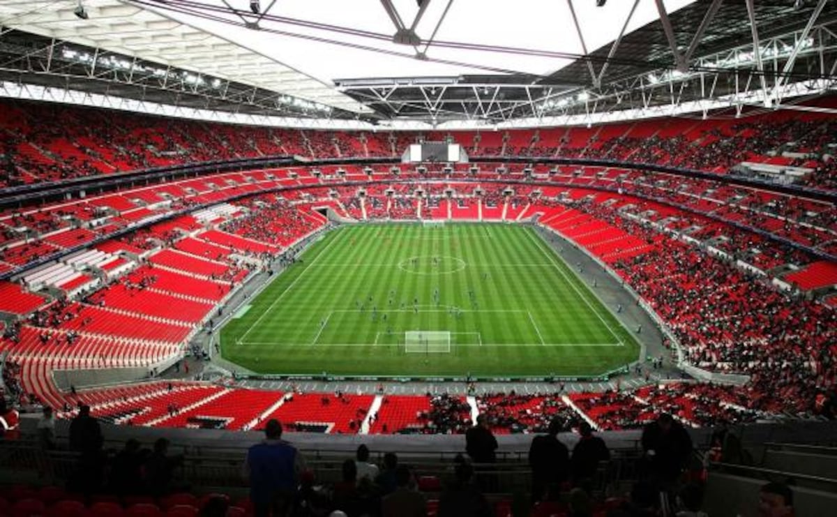 Southampton cae por espionaje y Wembley queda patas arriba