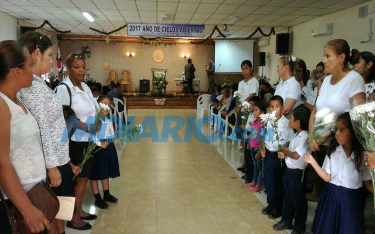 En vísperas del nacimiento del Niño Dios. Despiden a la pequeña Cristiany |VIDEO