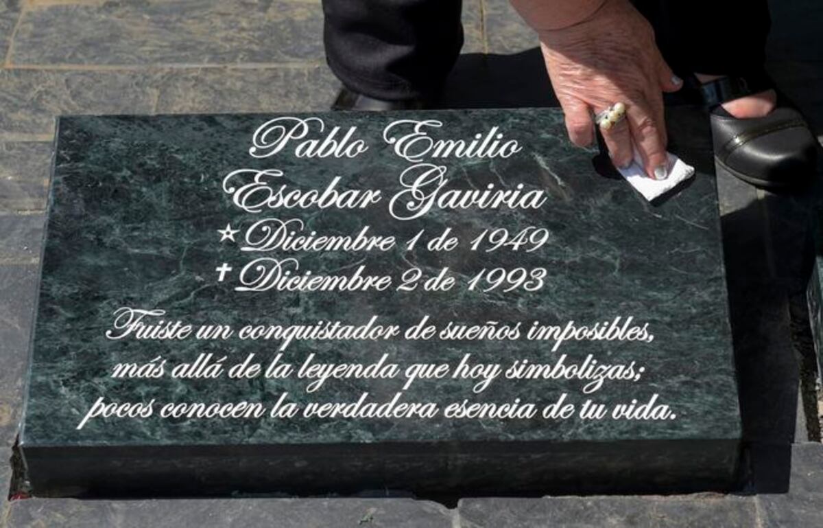 Hijo de Pablo Escobar le rinde polémico tributo tras 25 años de su muerte