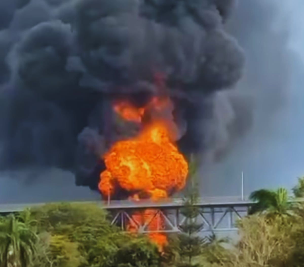 ¡De locos! Hasta 4 horas en el tranque vivieron hoy los panameños por el cierre del puente de Las Américas 