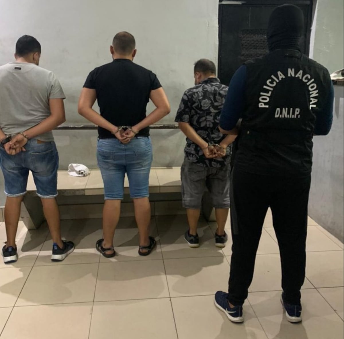 Detienen a tres personas vinculadas a la colocación de dispositivos para retener dinero en cajeros