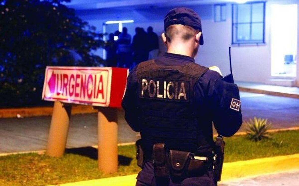 LUTO EN CHITRÉ. Entierran a joven asesinado en navidad, su gemelo está grave