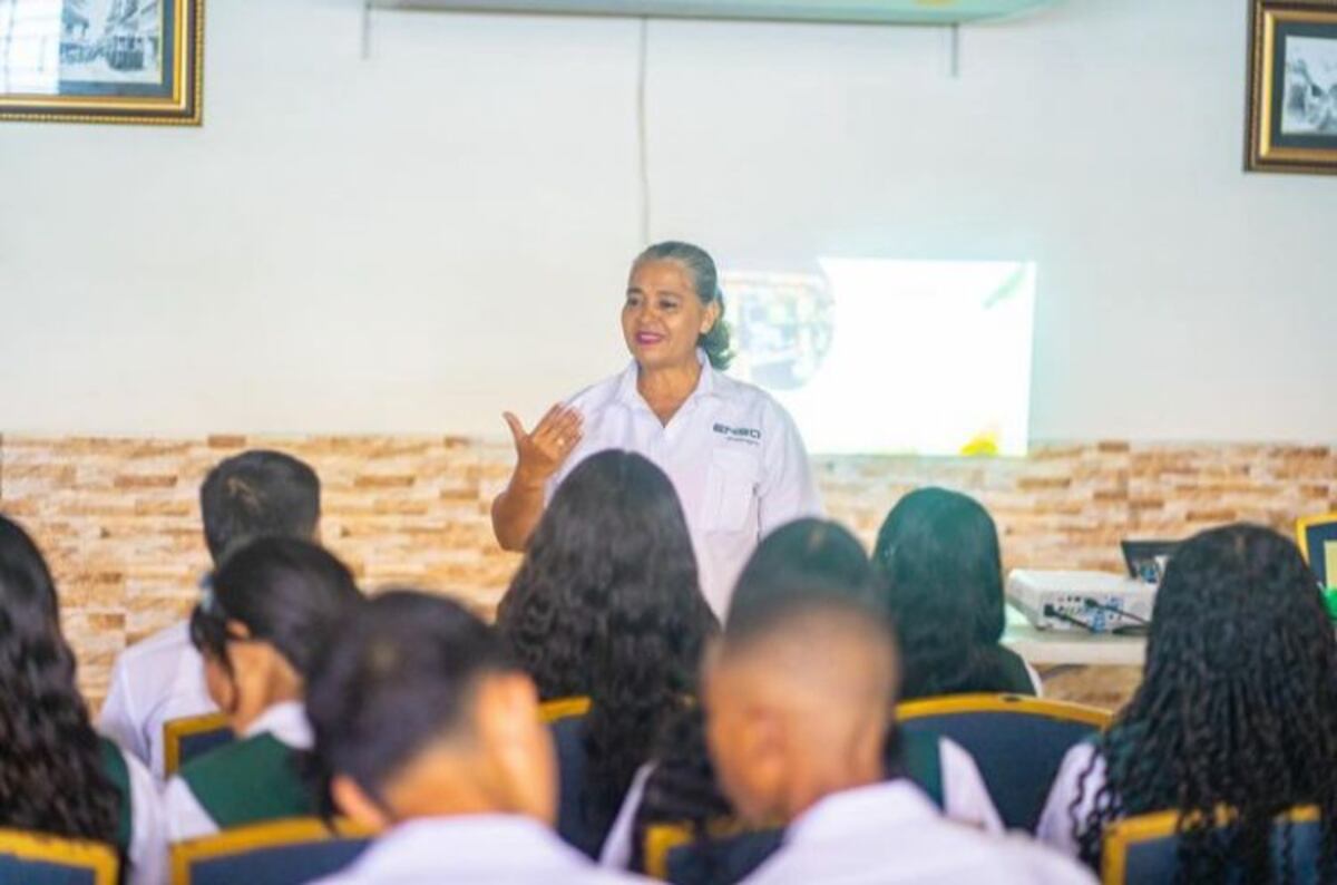‘Guardianes de la Energía’ de ENSA, es el nuevo programa que impulsa el consumo responsable en estudiantes de Colón