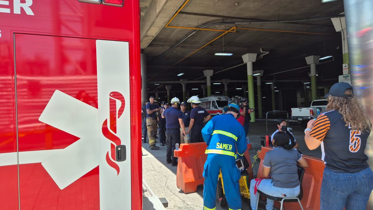 Alerta. Fuga de monóxido de carbono en supermercado de la 12 de octubre 