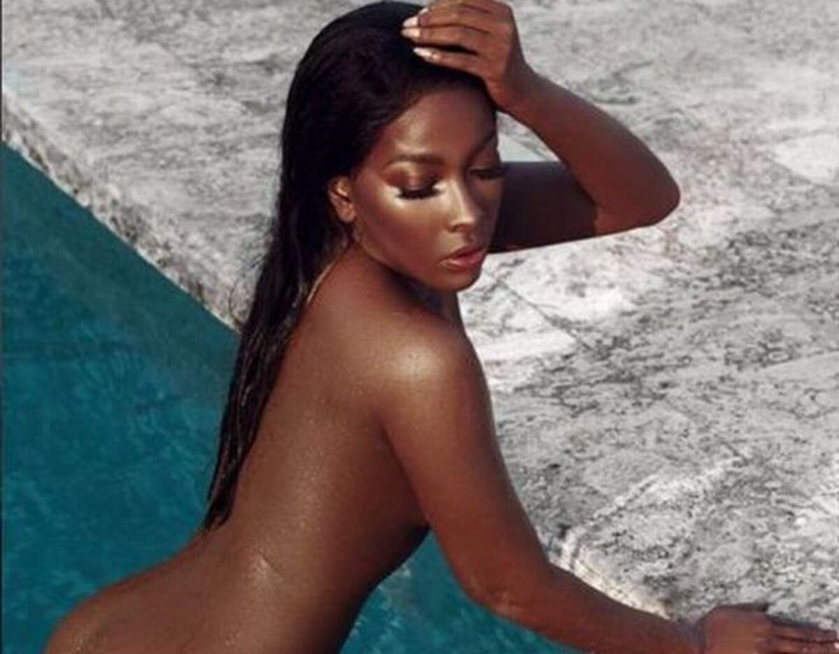 Milka de Big Brother se quita la ropa. Posa como Dios la trajo al mundo