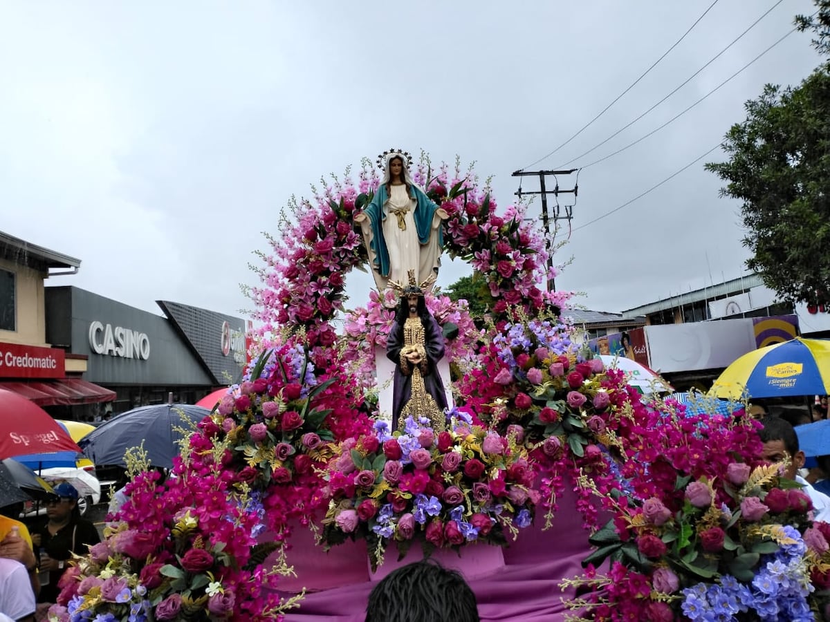 Santiago reafirma su fe en la Virgen de la Medalla Milagrosa