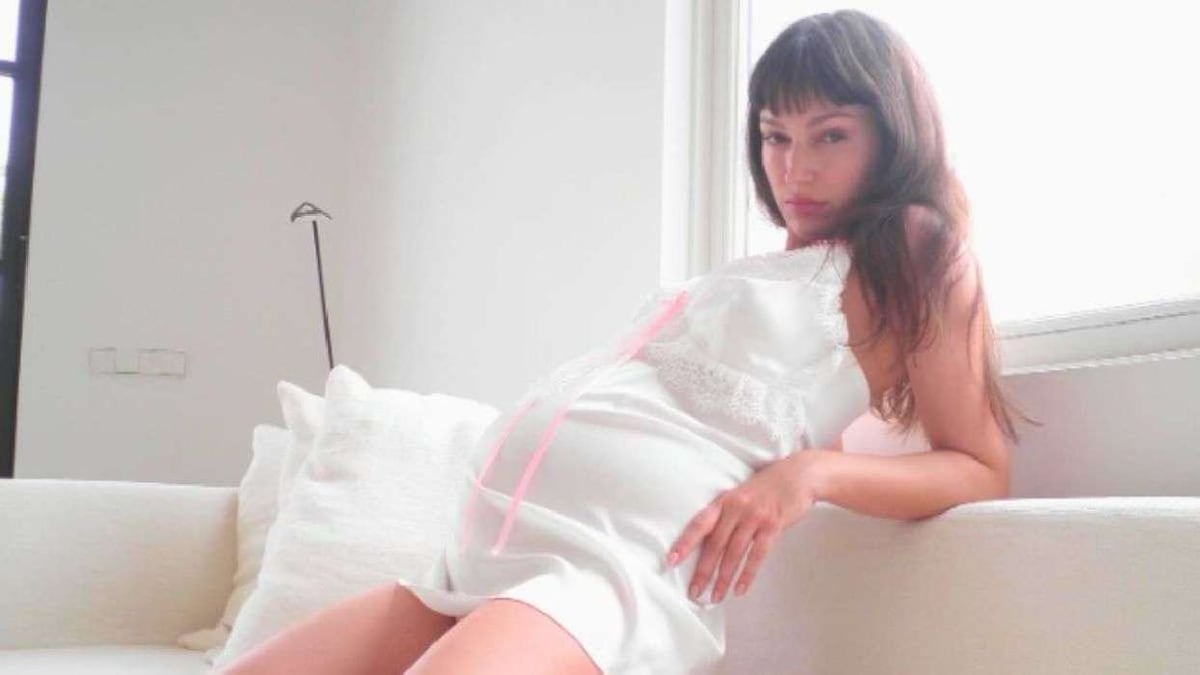 Úrsula Corberó y Ricardo ‘El Chino’ Darín anuncian que serán padres