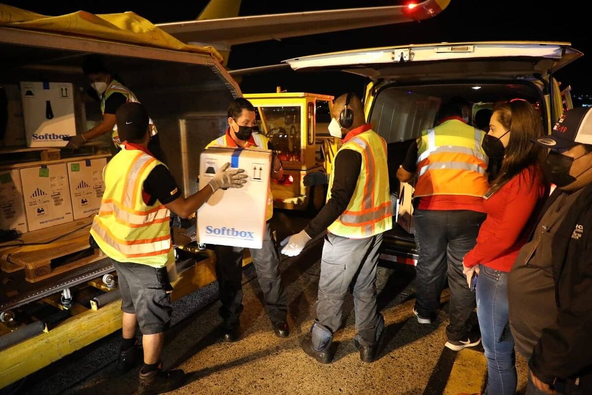 Llega a Panamá nuevo lote de vacunas contra la covid-19 de Pfizer con 78 mil 390 dosis