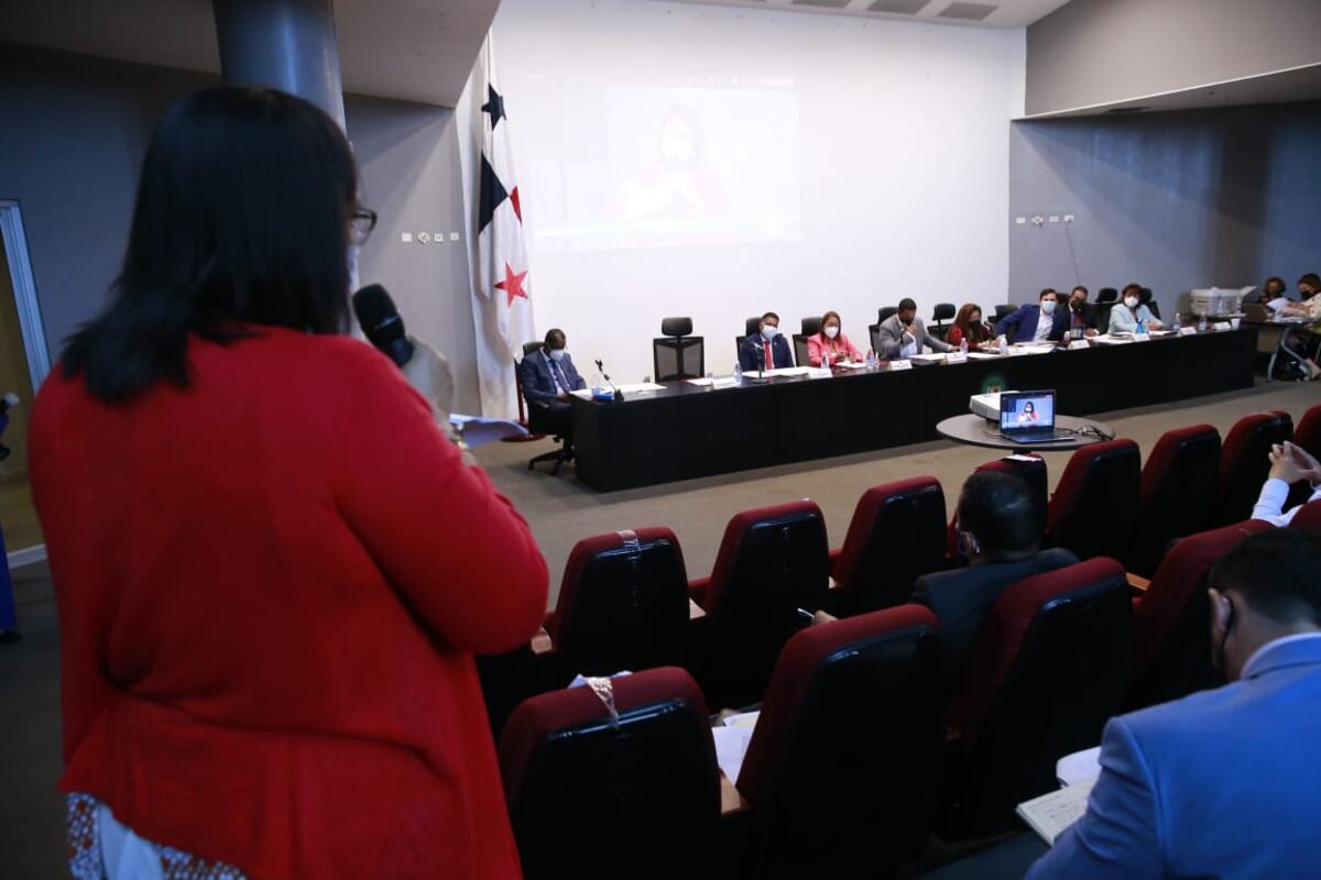 Comisión de Educación aprobó en primer debate del proyecto 508